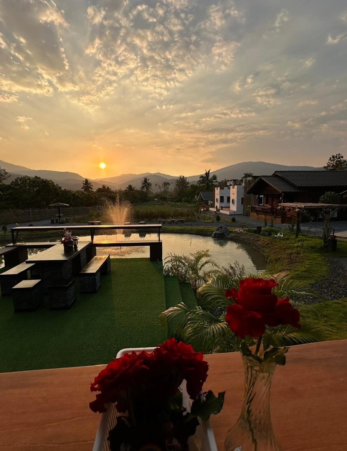 ม่วนใจ๋ปันสุข โฮมสเตย์แอนคาเฟ่ Muanjai Punsuk Homestay And Cafe Chom Thong Eksteriør billede