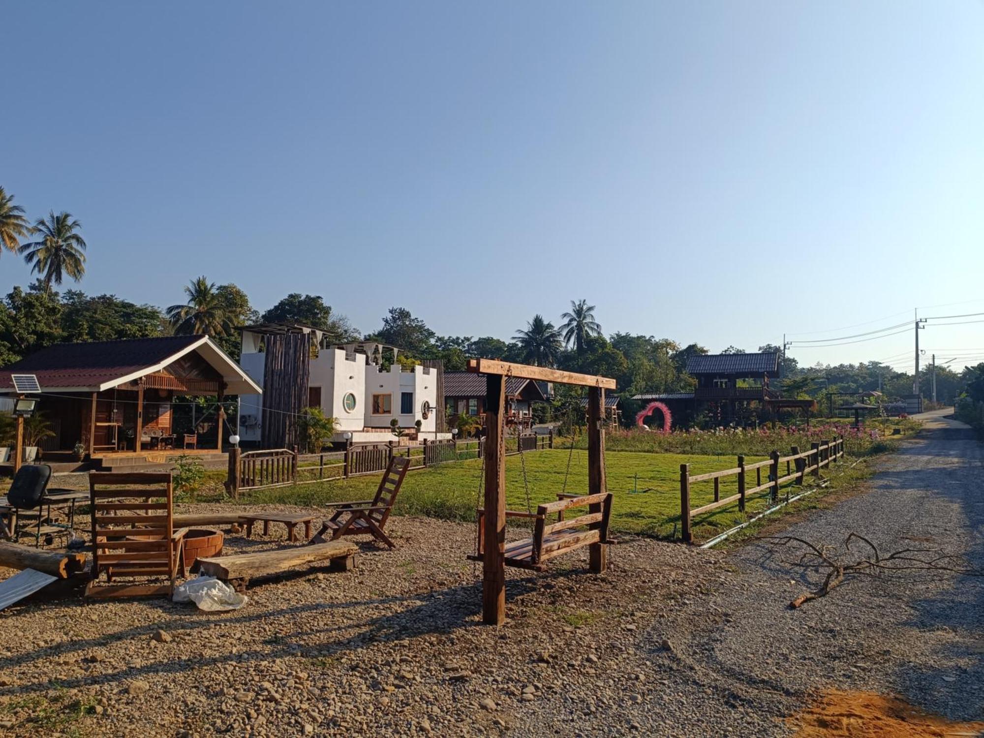 ม่วนใจ๋ปันสุข โฮมสเตย์แอนคาเฟ่ Muanjai Punsuk Homestay And Cafe Chom Thong Eksteriør billede