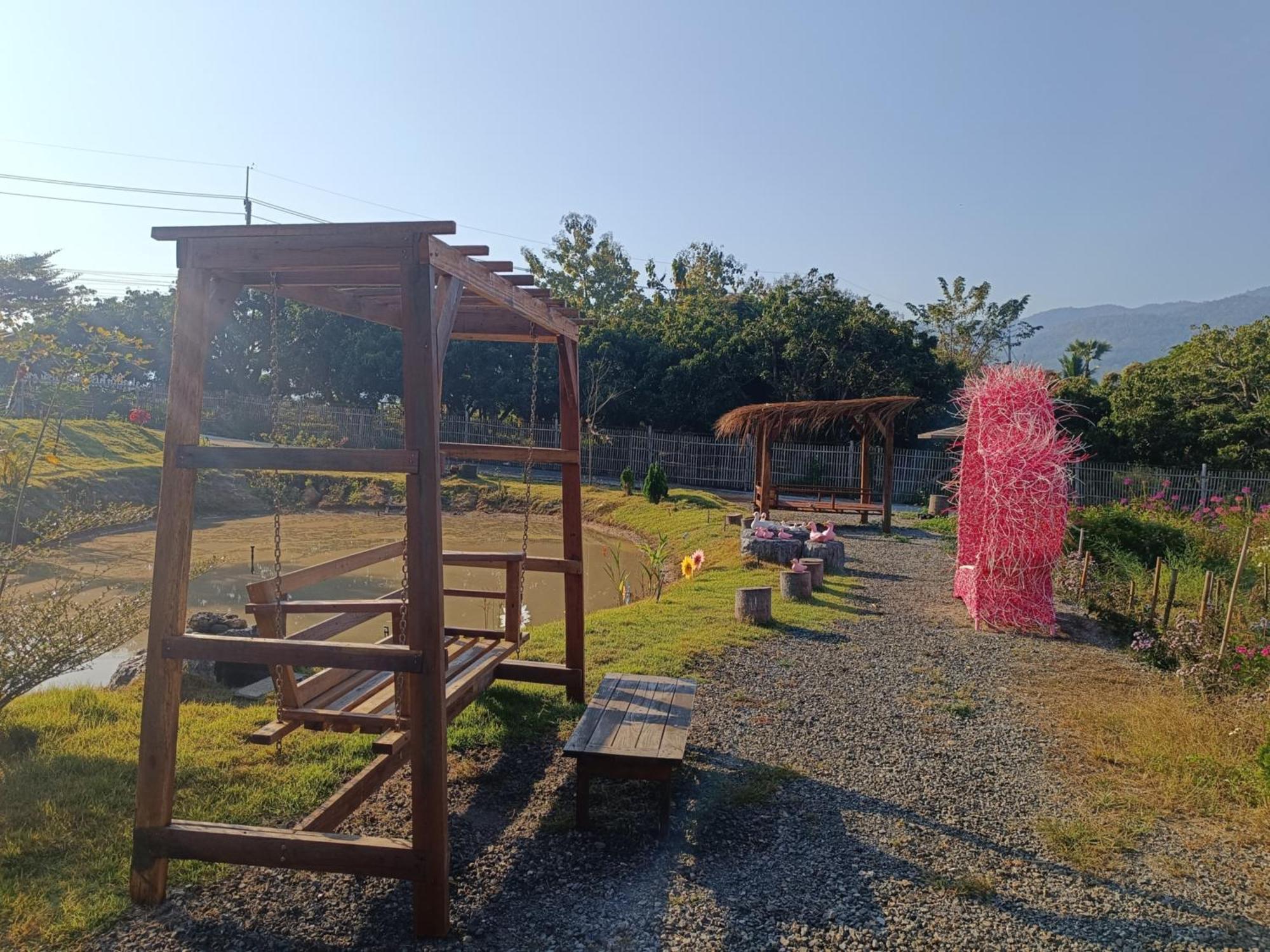 ม่วนใจ๋ปันสุข โฮมสเตย์แอนคาเฟ่ Muanjai Punsuk Homestay And Cafe Chom Thong Eksteriør billede