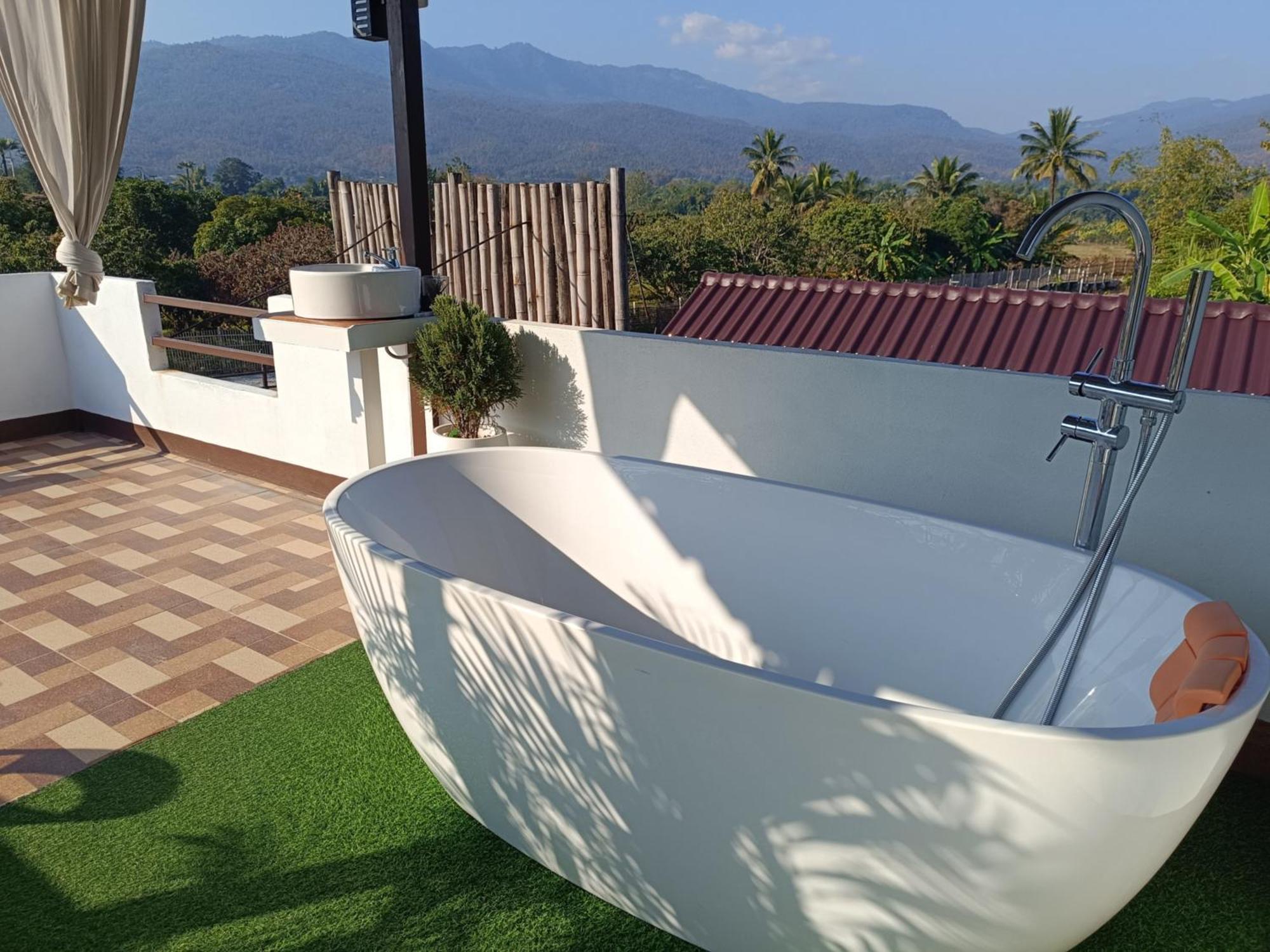 ม่วนใจ๋ปันสุข โฮมสเตย์แอนคาเฟ่ Muanjai Punsuk Homestay And Cafe Chom Thong Eksteriør billede