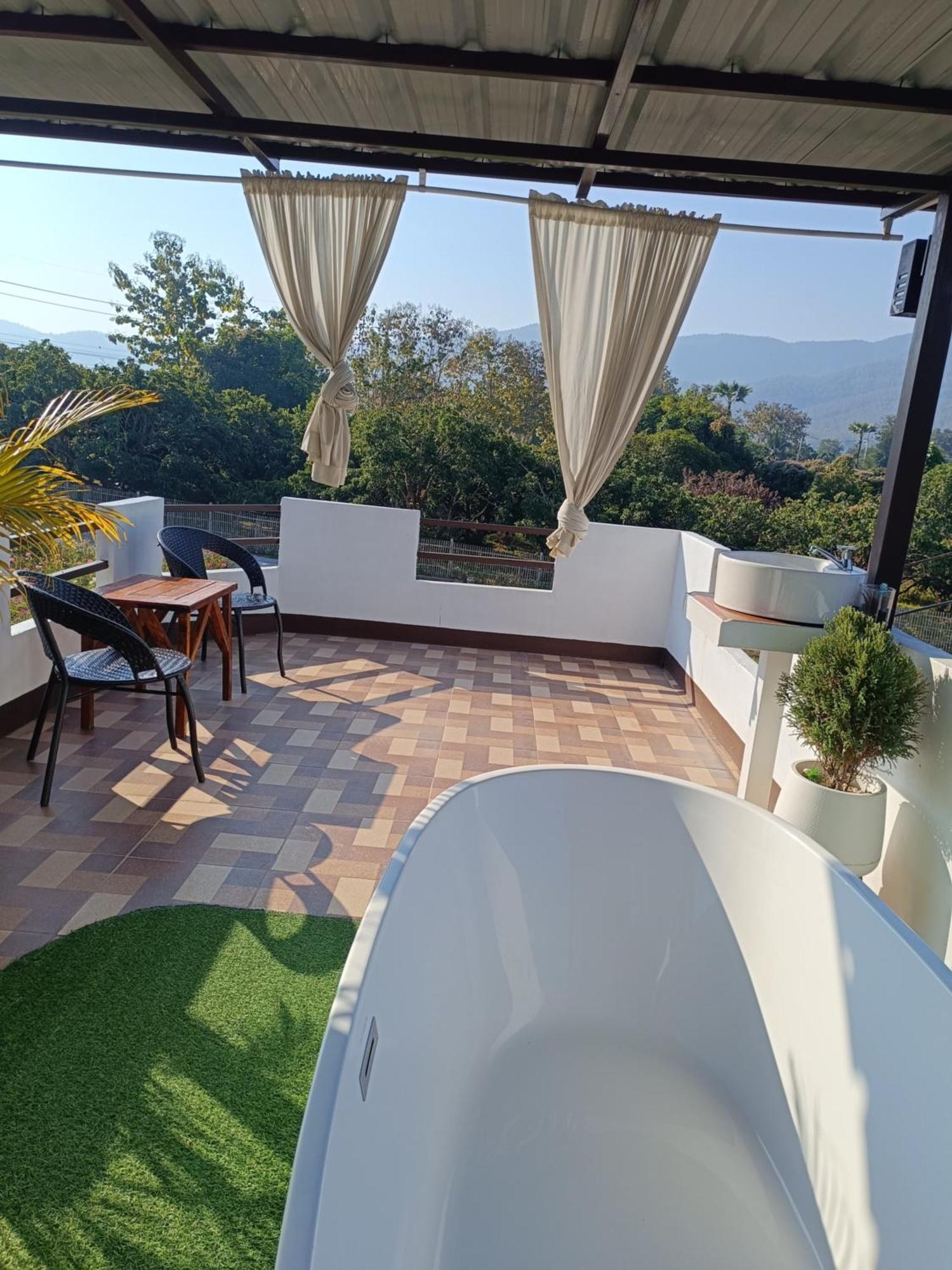 ม่วนใจ๋ปันสุข โฮมสเตย์แอนคาเฟ่ Muanjai Punsuk Homestay And Cafe Chom Thong Eksteriør billede
